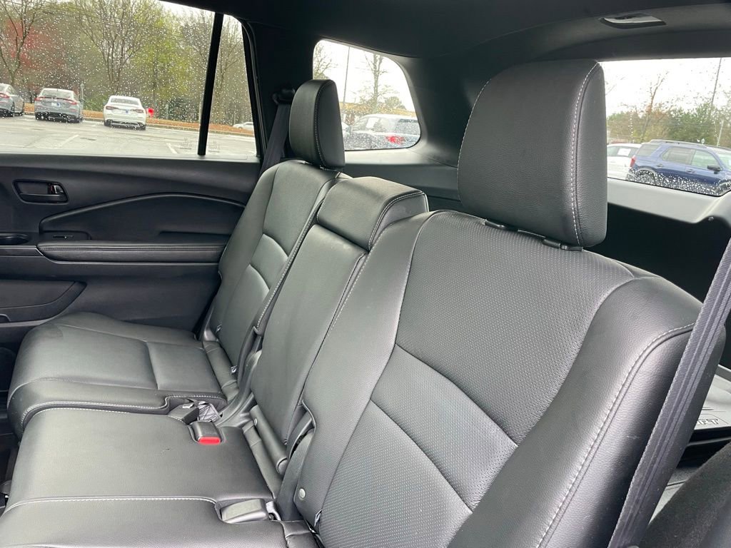 Certified 2025 Honda Passport EX-L image 41