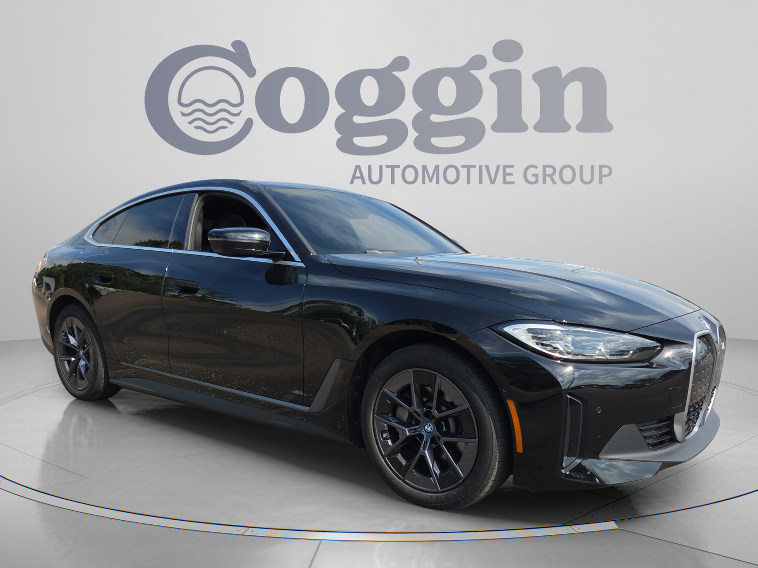 Used 2024 BMW i4 eDrive35 w/ Convenience Package RWD image 7