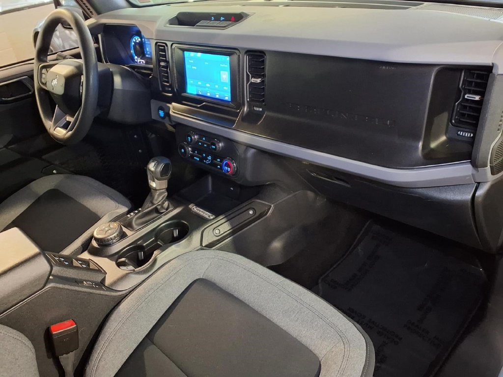 Used 2023 Ford Bronco 4-Door AWD/4WD image 31