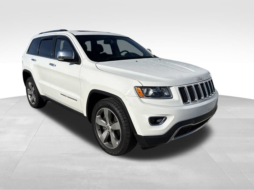 Used 2015 Jeep Grand Cherokee Limited w/ Trailer Tow Group IV AWD/4WD image 3