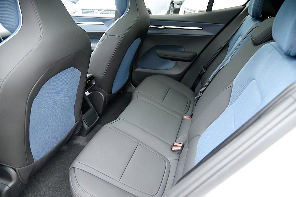 New 2026 Volvo EX30 Plus image 19