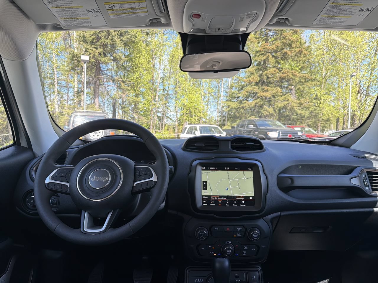 Used 2023 Jeep Renegade Latitude AWD/4WD image 23