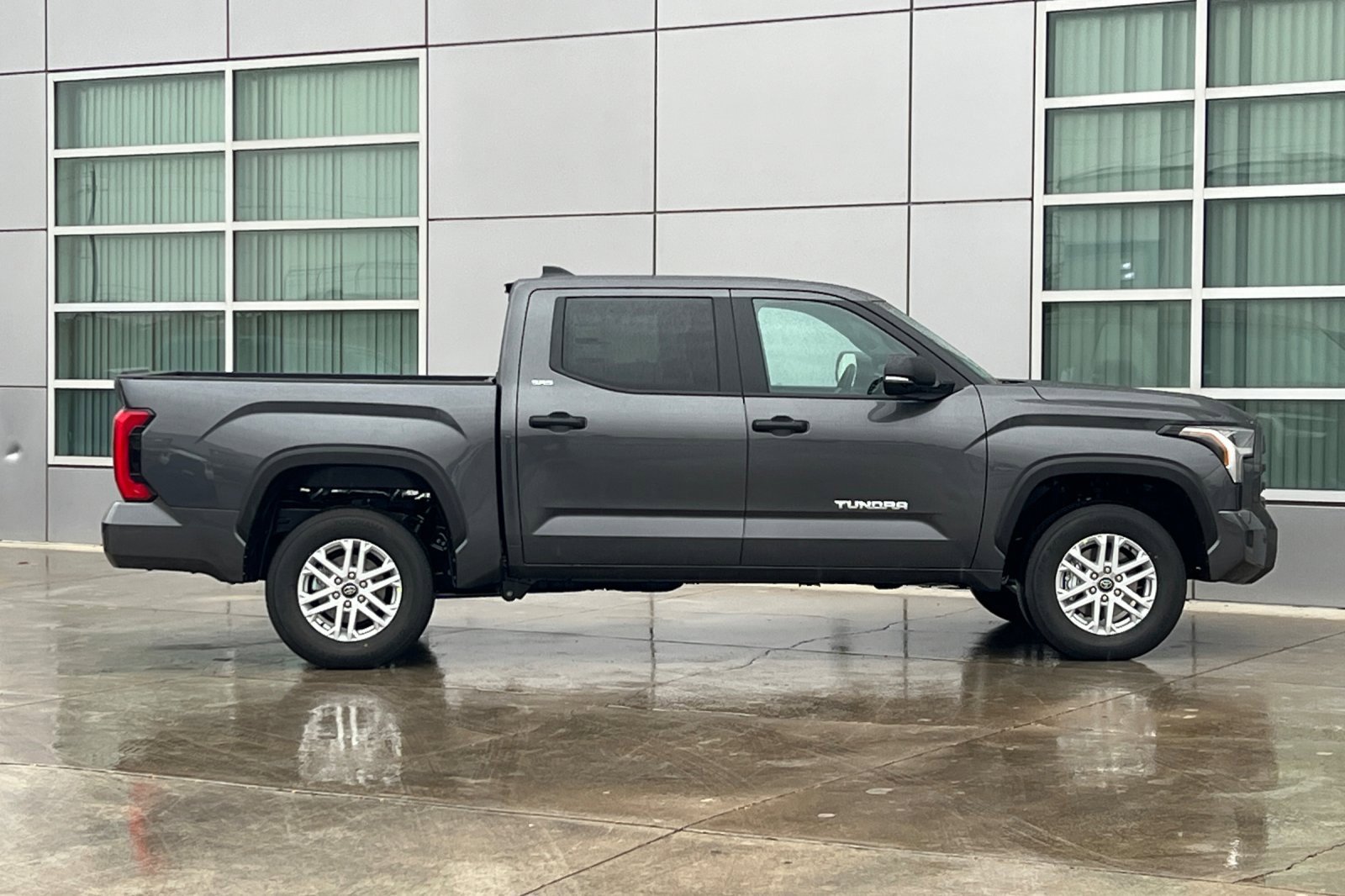 New 2026 Toyota Tundra SR5 w/ SR5 Convenience Package image 3
