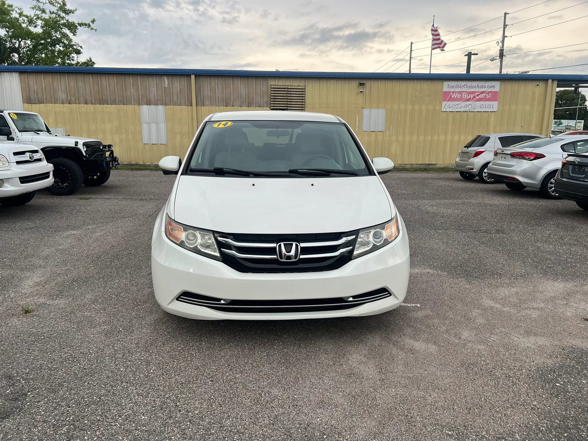 Used 2014 Honda Odyssey EX image 3
