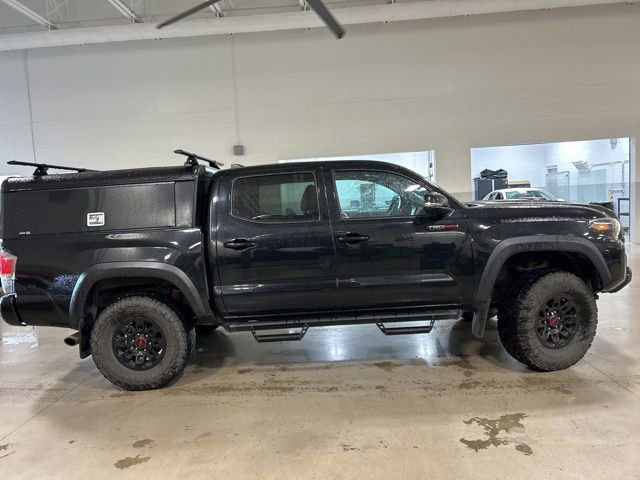 Used 2019 Toyota Tacoma TRD Pro image 2