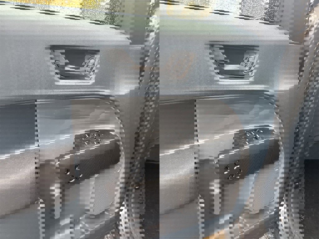 Used 2022 Ford Maverick XL image 15