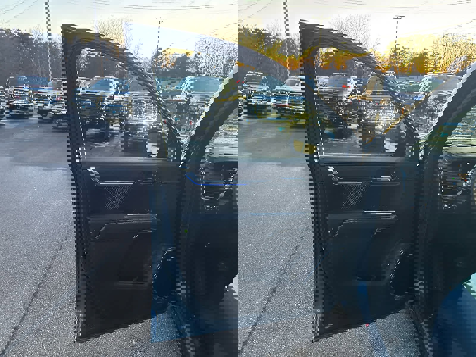 New 2026 GMC Acadia Denali w/ Super Cruise Package image 16