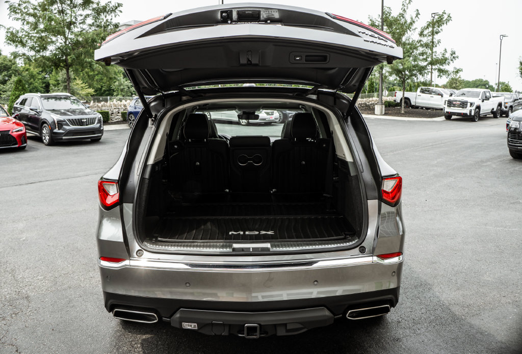 Used 2023 Acura MDX w/ Advance Package AWD/4WD image 31