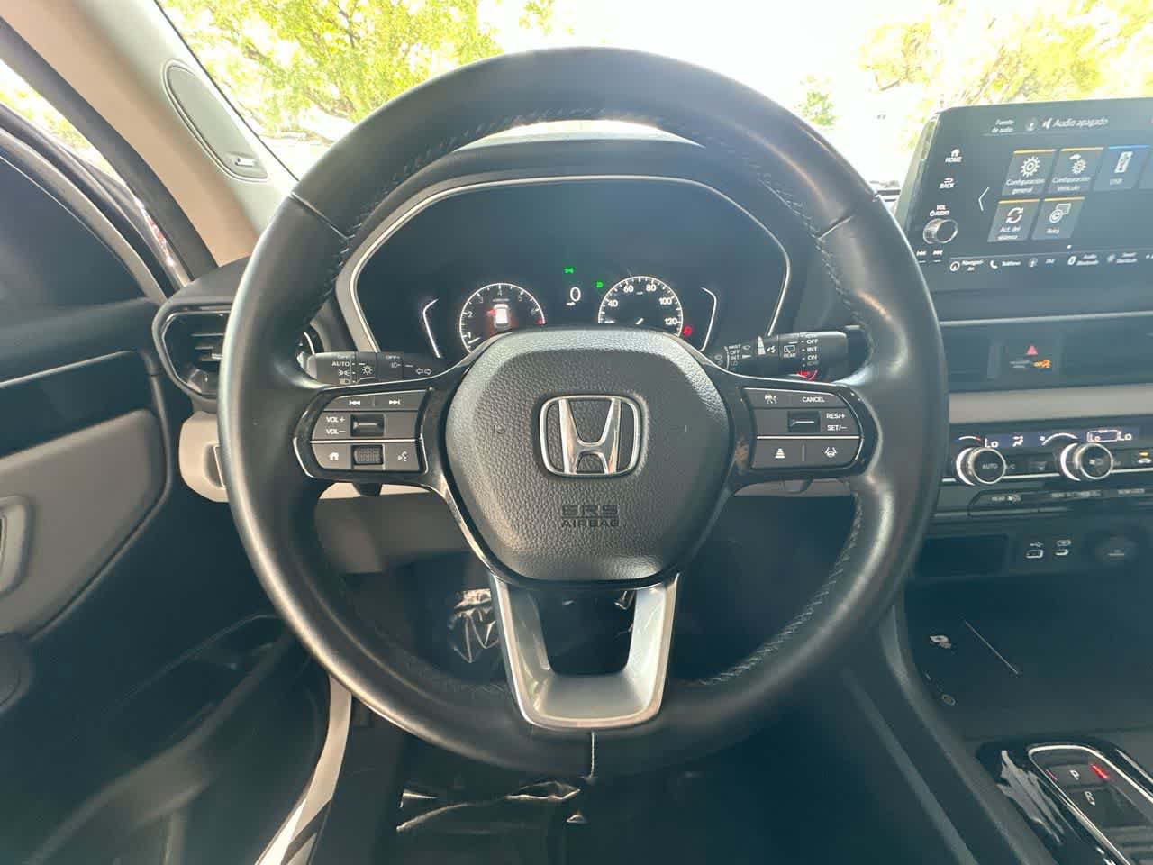 Used 2025 Honda Pilot Touring image 15