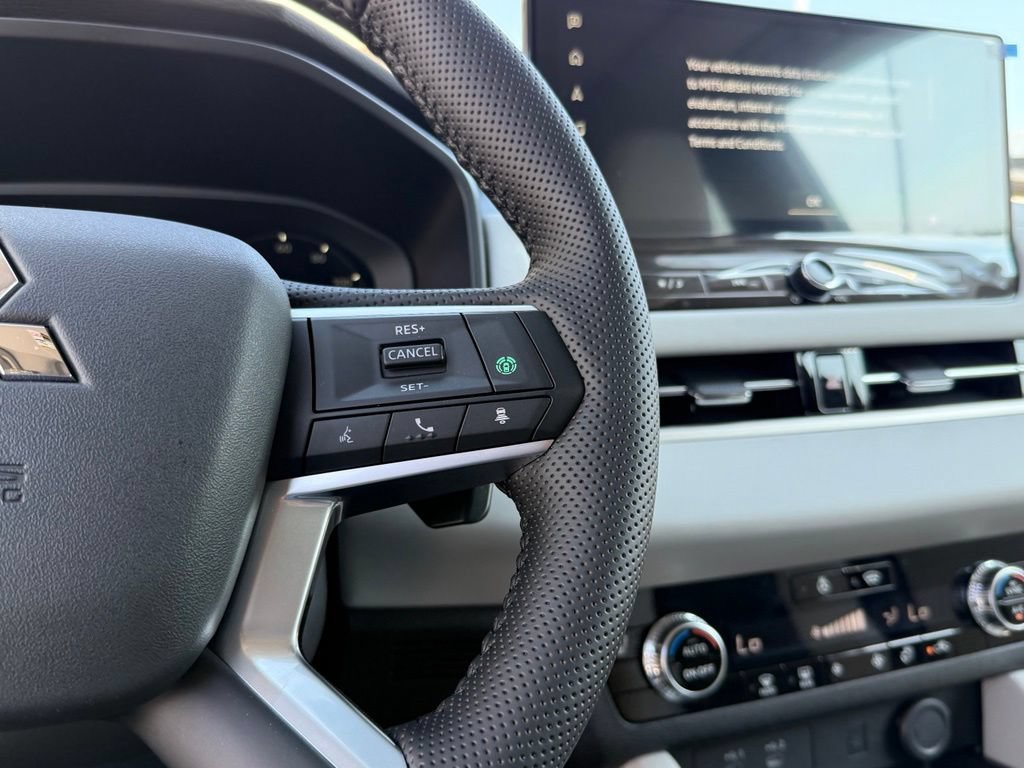New 2026 Mitsubishi Outlander SE AWD/4WD image 23