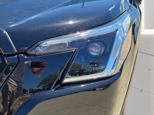 Certified 2023 Subaru Forester Premium AWD/4WD image 6