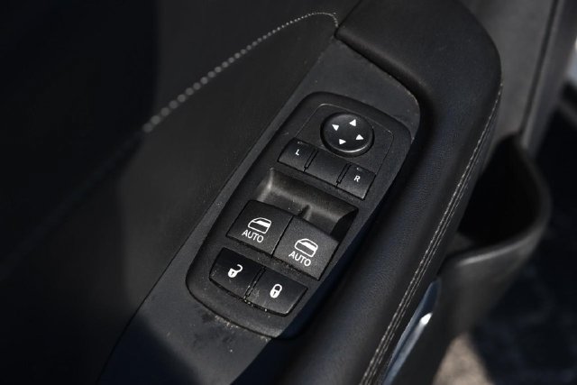 Used 2023 Dodge Challenger SXT w/ Plus Package RWD image 9