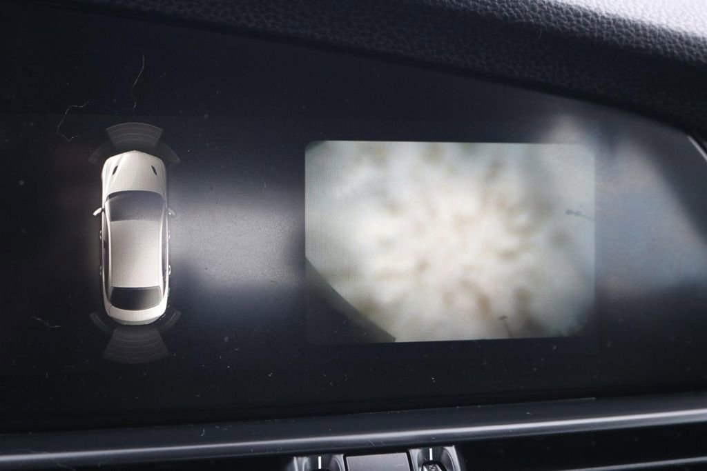 Used 2017 Alfa Romeo Giulia AWD image 15