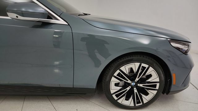 Used 2026 BMW i5 eDrive40 AWD/4WD image 37