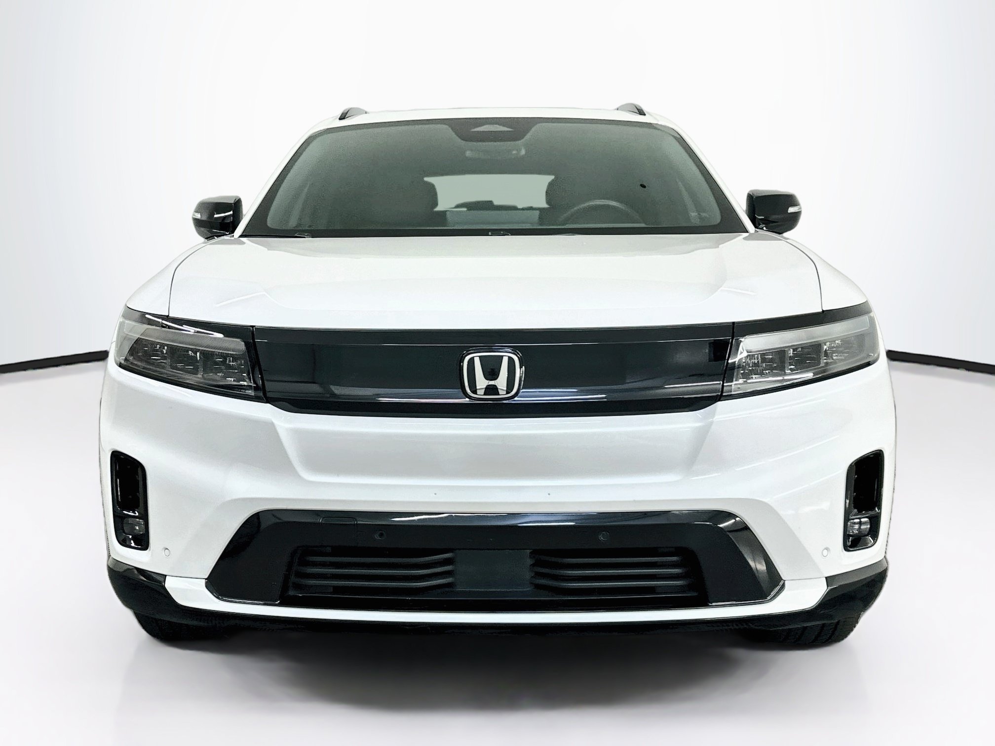 Used 2024 Honda Prologue Touring image 2