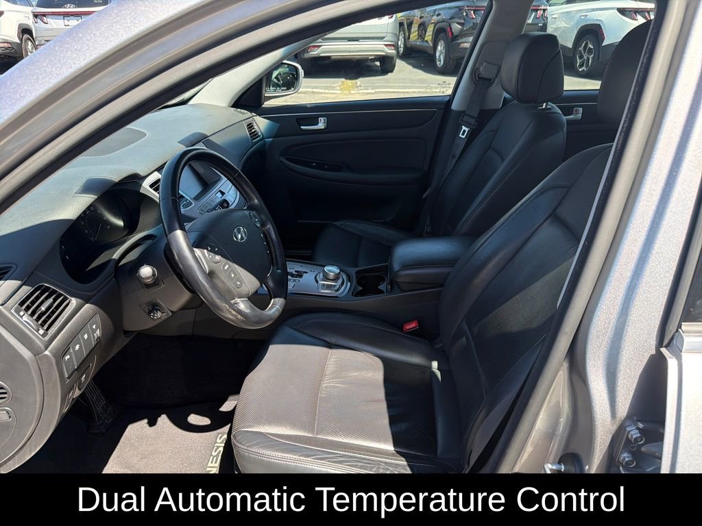 Used 2012 Hyundai Genesis 3.8 w/ Premium Pkg RWD image 14