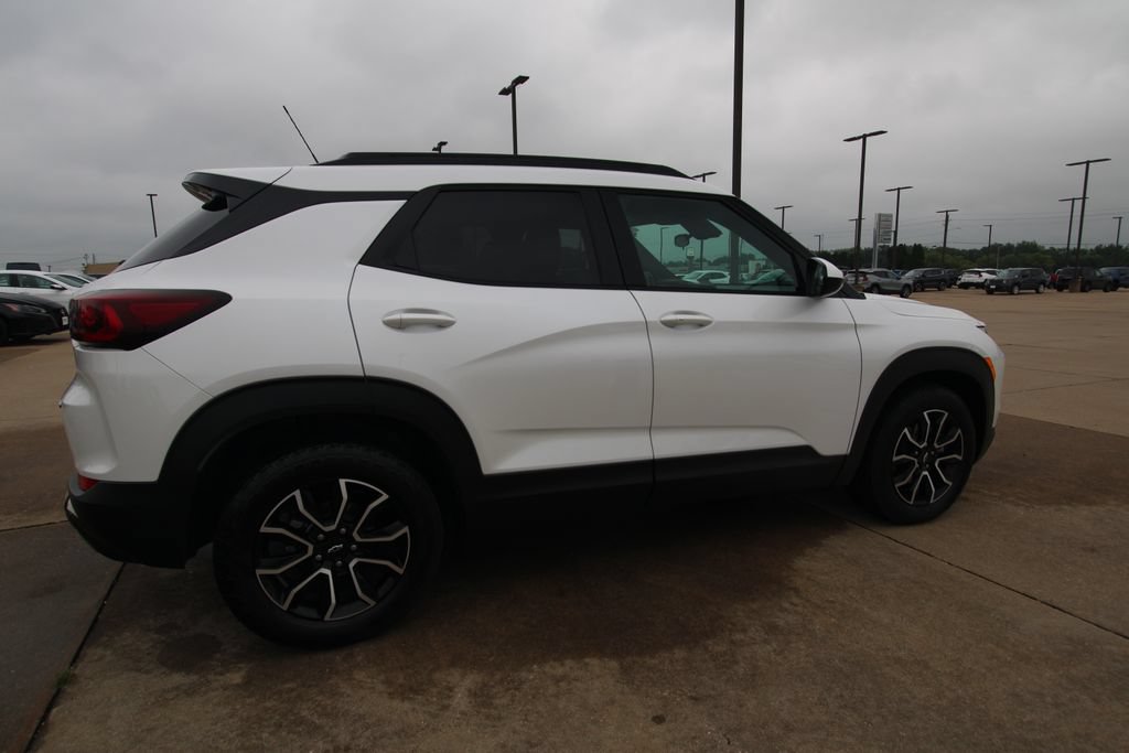 Used 2025 Chevrolet TrailBlazer ACTIV FWD image 5