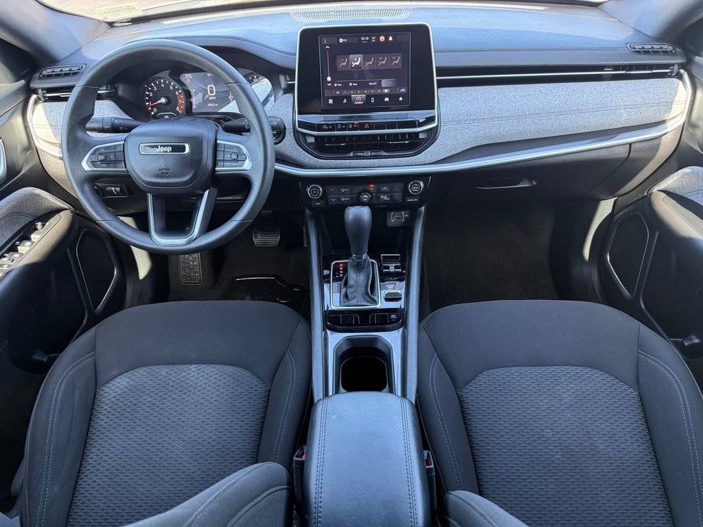 Used 2025 Jeep Compass Sport AWD/4WD image 22