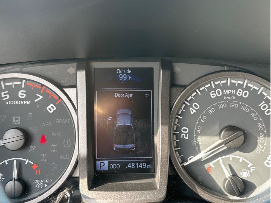 Used 2020 Toyota Tacoma TRD Off-Road w/ Technology Package AWD/4WD image 20
