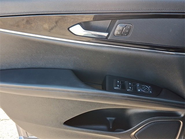 Used 2023 Lincoln Nautilus Reserve image 8