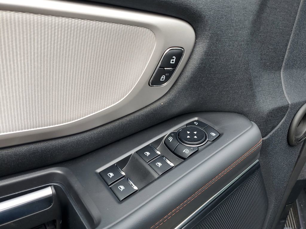 Certified 2025 Ford Expedition Active image 17