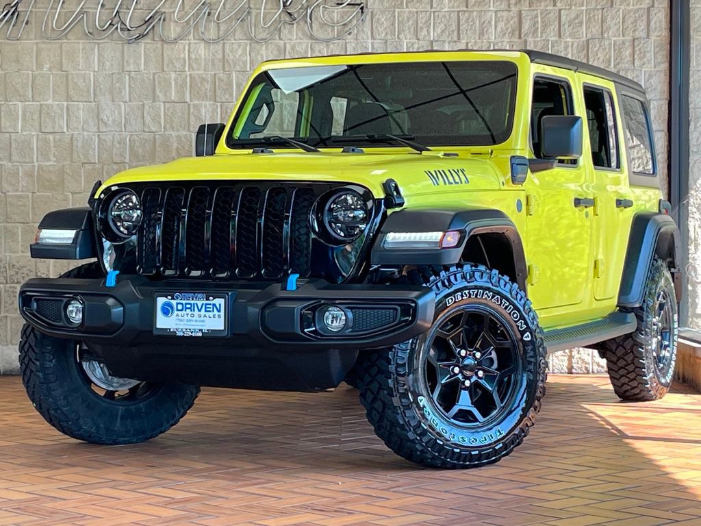 Used 2023 Jeep Wrangler Unlimited w/ Cold Weather Group AWD/4WD image 2