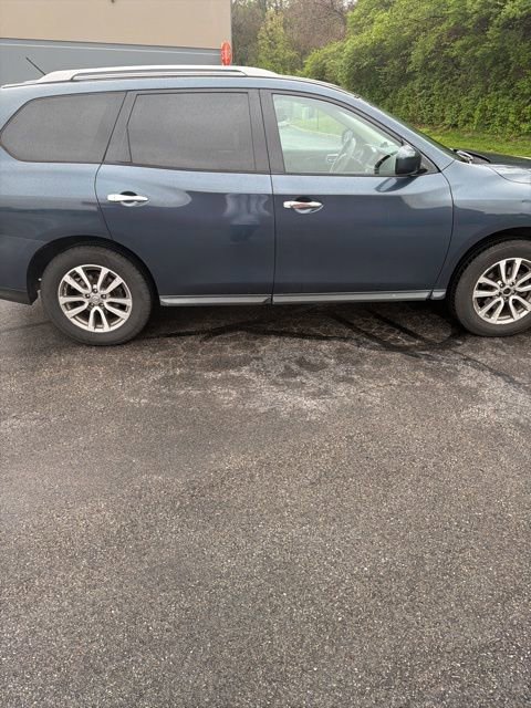 Used 2015 Nissan Pathfinder S image 7