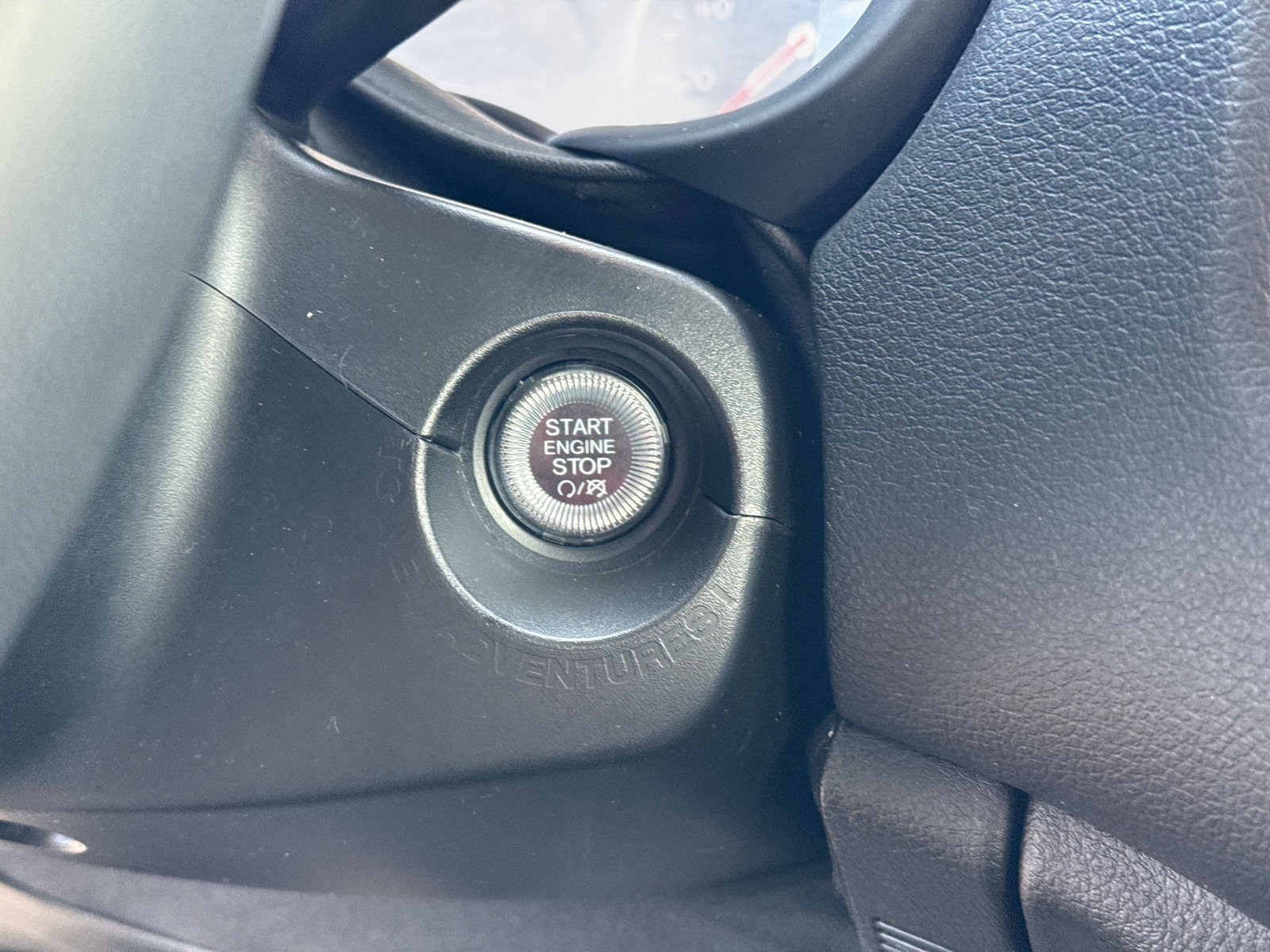 Used 2023 Jeep Renegade Trailhawk image 28