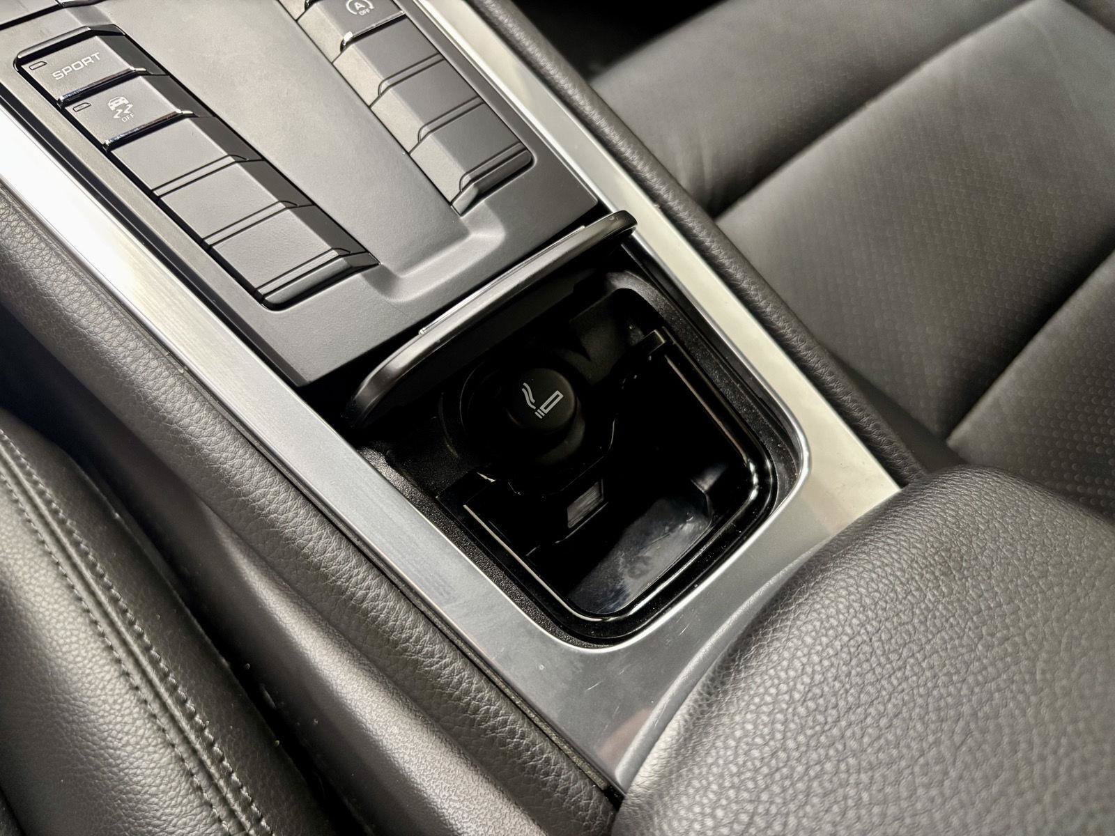 Used 2015 Porsche Cayman RWD image 34
