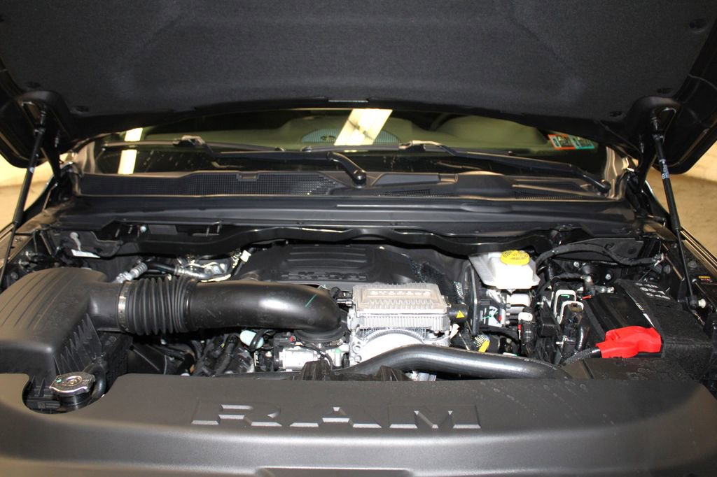 New 2026 RAM 1500 4x4 Crew Cab image 42