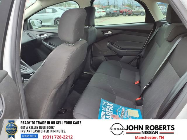 Used 2016 Ford Focus SE w/ SE Power Seat Package image 9