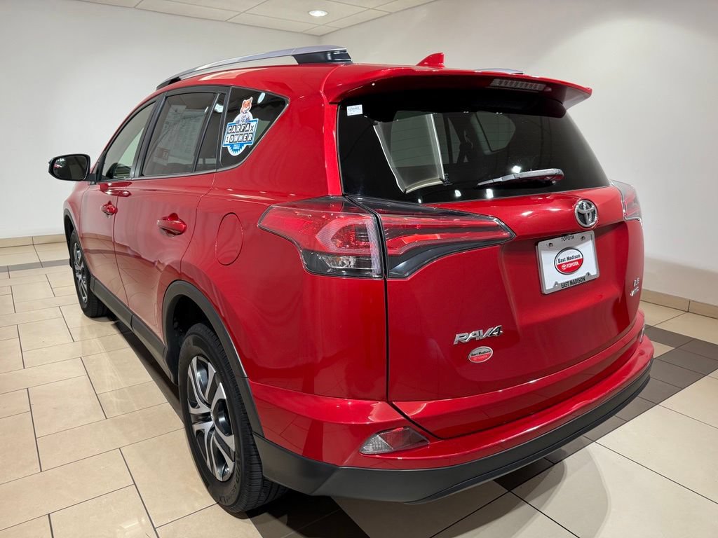 Used 2017 Toyota RAV4 LE w/ Carpet Mat Package AWD/4WD image 3