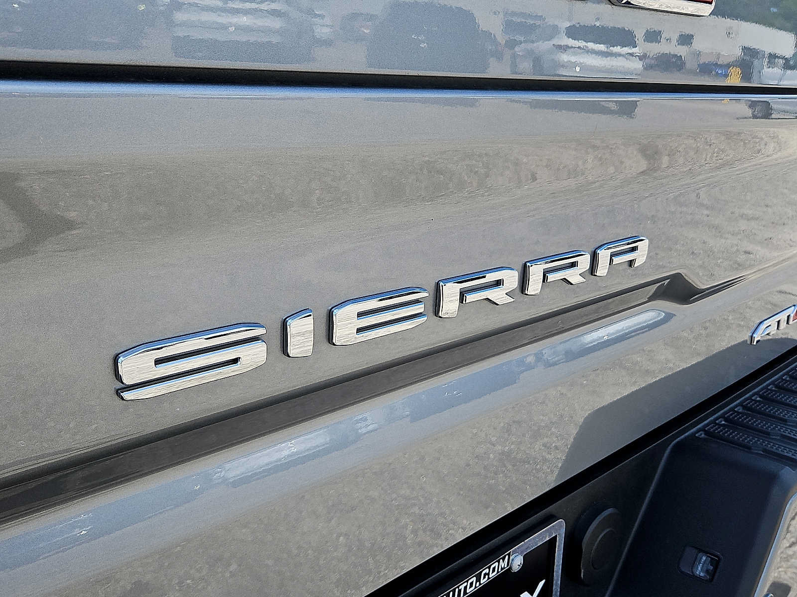 Used 2024 GMC Sierra 1500 AT4 w/ Technology Package AWD/4WD image 29