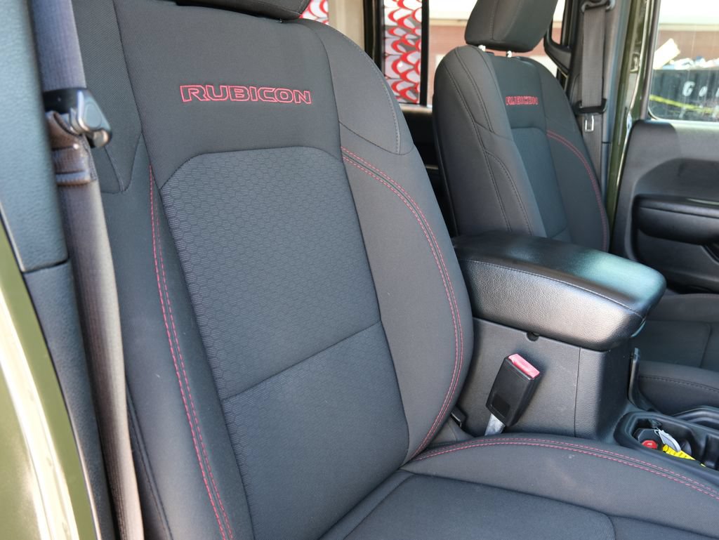 Used 2021 Jeep Wrangler Unlimited Rubicon w/ Dual Top Group AWD/4WD image 31