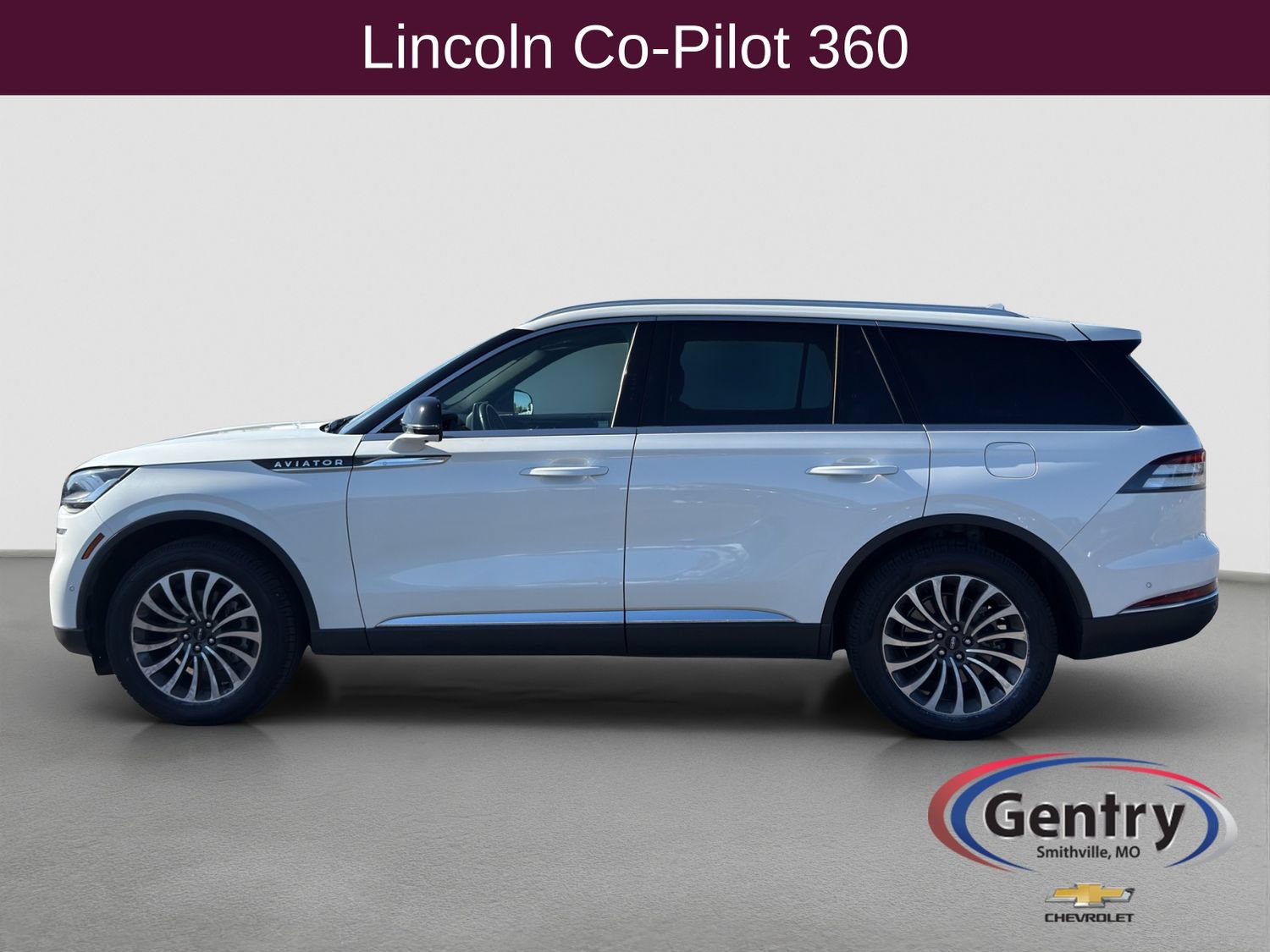 Used 2024 Lincoln Aviator Reserve w/ Elements Package Plus AWD/4WD image 3
