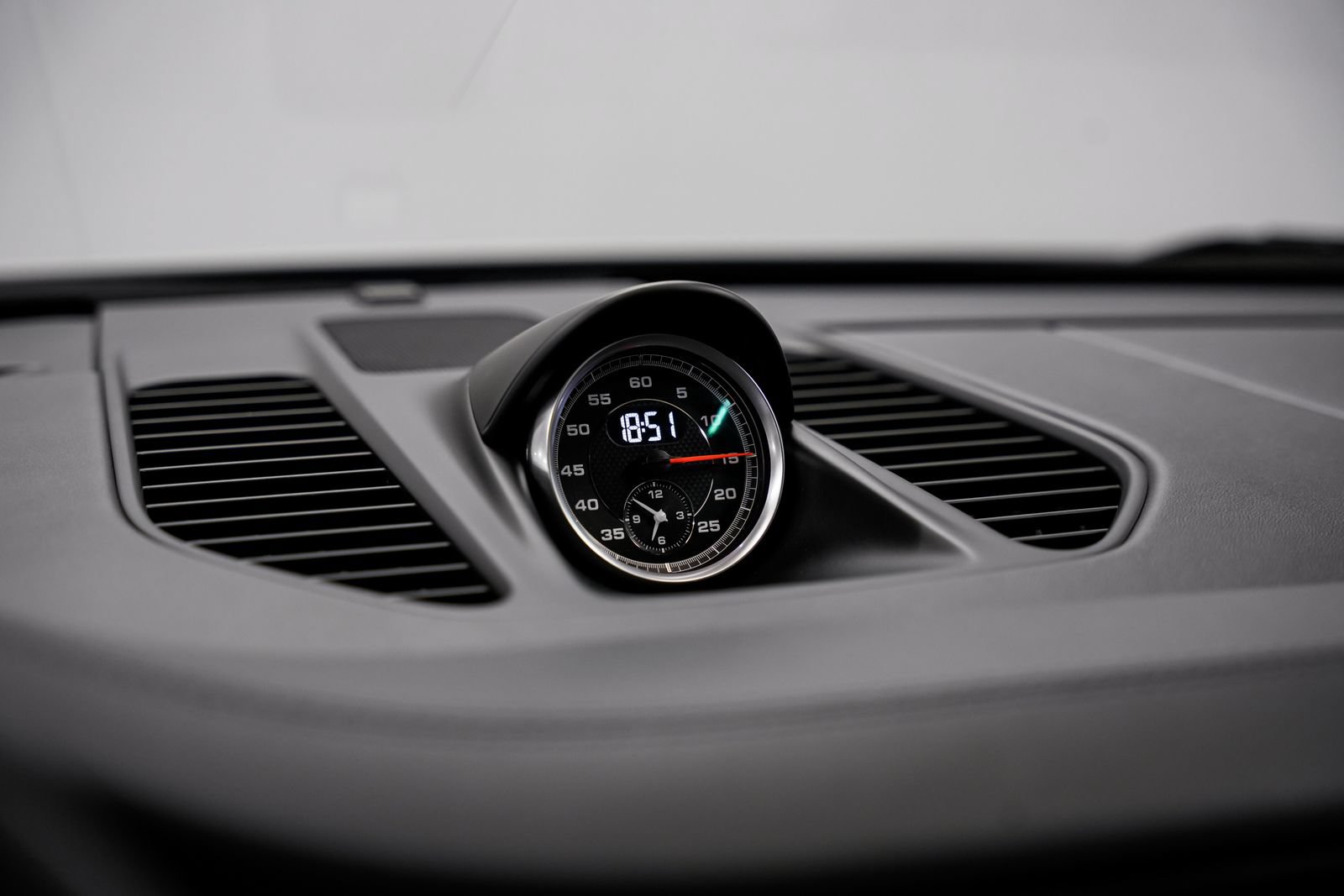 Used 2015 Porsche 911 Carrera GTS RWD image 12