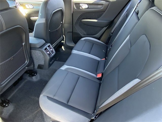 New 2025 Volvo EX40 Core w/ Climate Package image 18