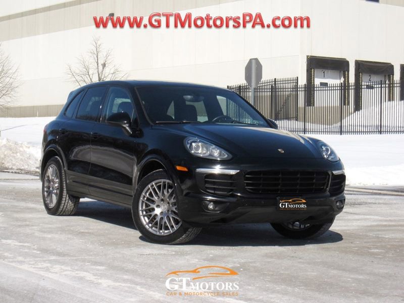 Used 2017 Porsche Cayenne Platinum Edition image 1