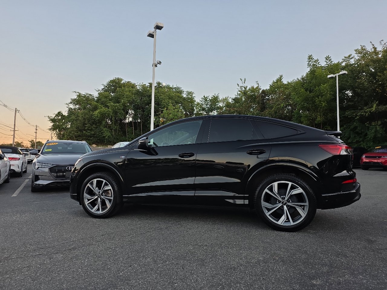 Used 2023 Audi Q4 e-tron Prestige w/ Black Optic Package image 6