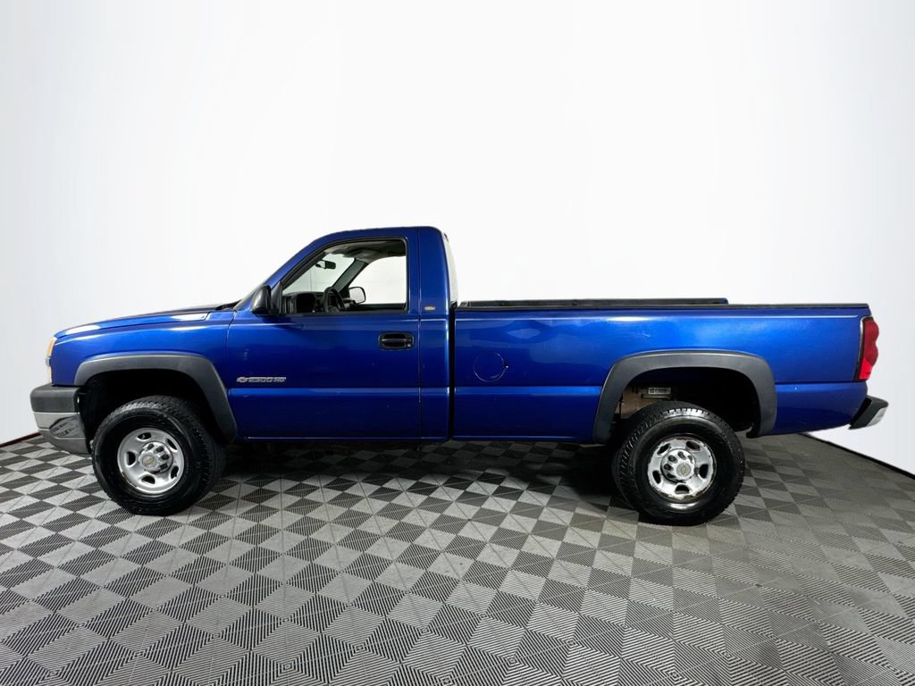 Used 2004 Chevrolet Silverado 2500 W/T RWD image 4
