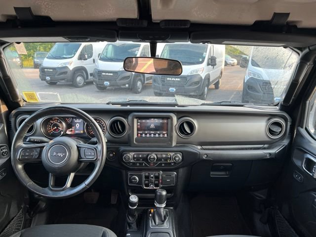 Used 2022 Jeep Gladiator Sport AWD/4WD image 10