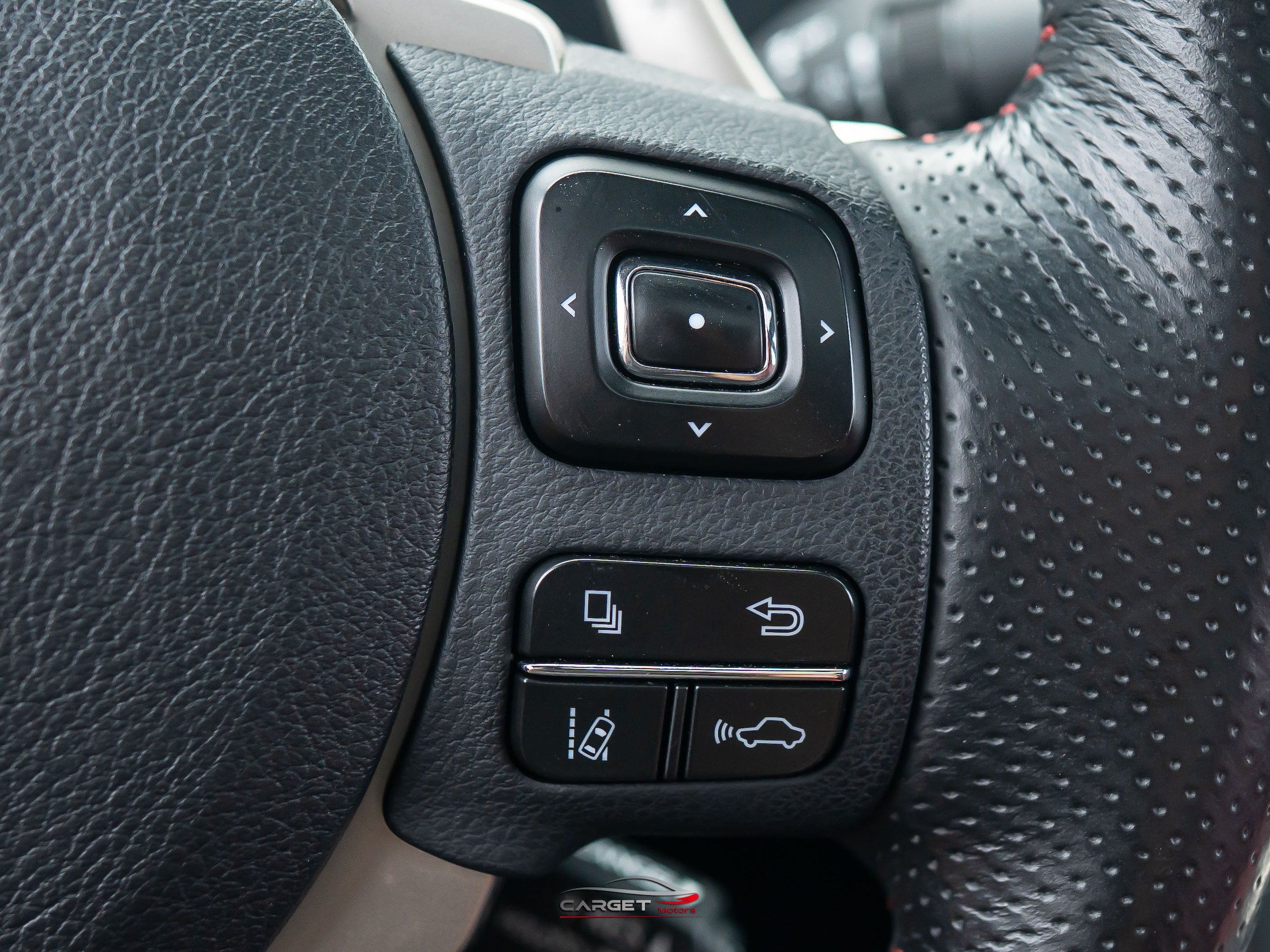 Used 2019 Lexus IS 300 F Sport w/ F Sport Package RWD image 25
