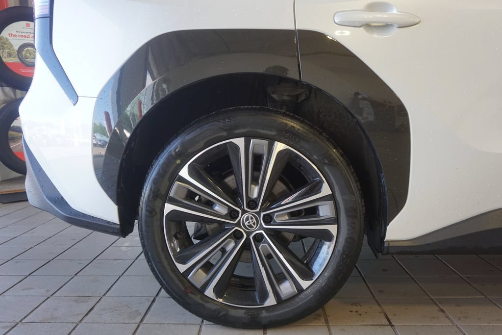 Used 2023 Toyota bZ4X AWD w/ Weather Package image 29