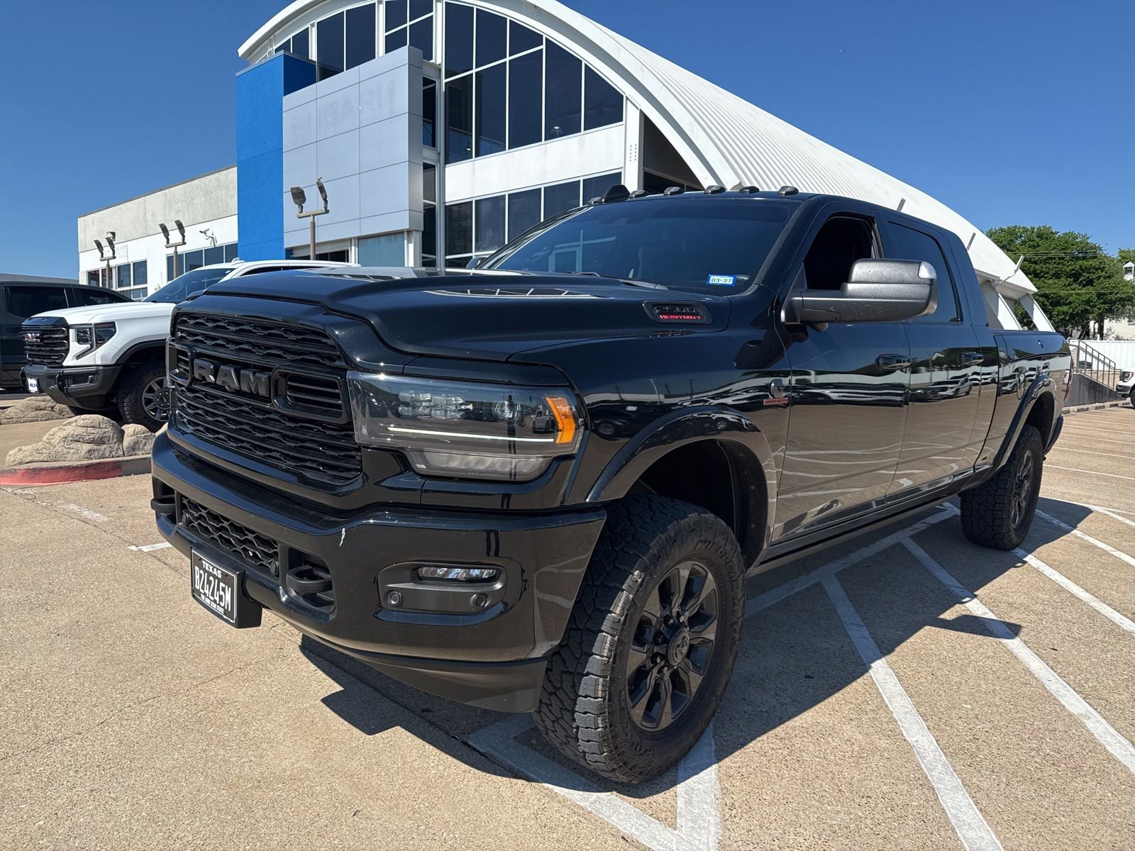 Used 2021 RAM 2500 Limited AWD/4WD image 1