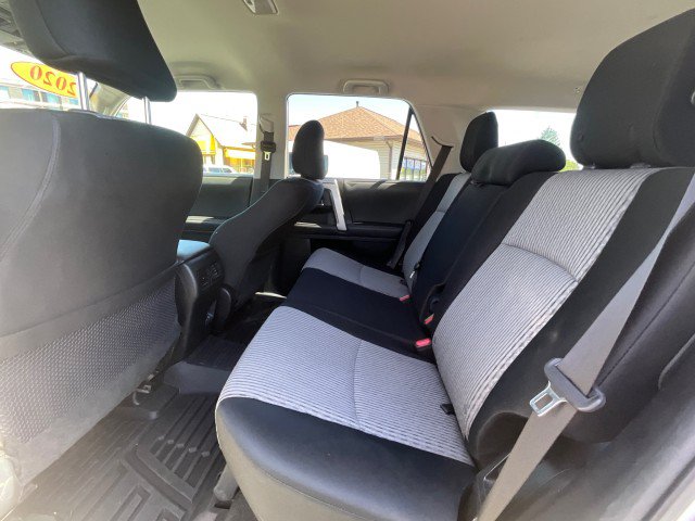 Used 2020 Toyota 4Runner SR5 AWD/4WD image 29