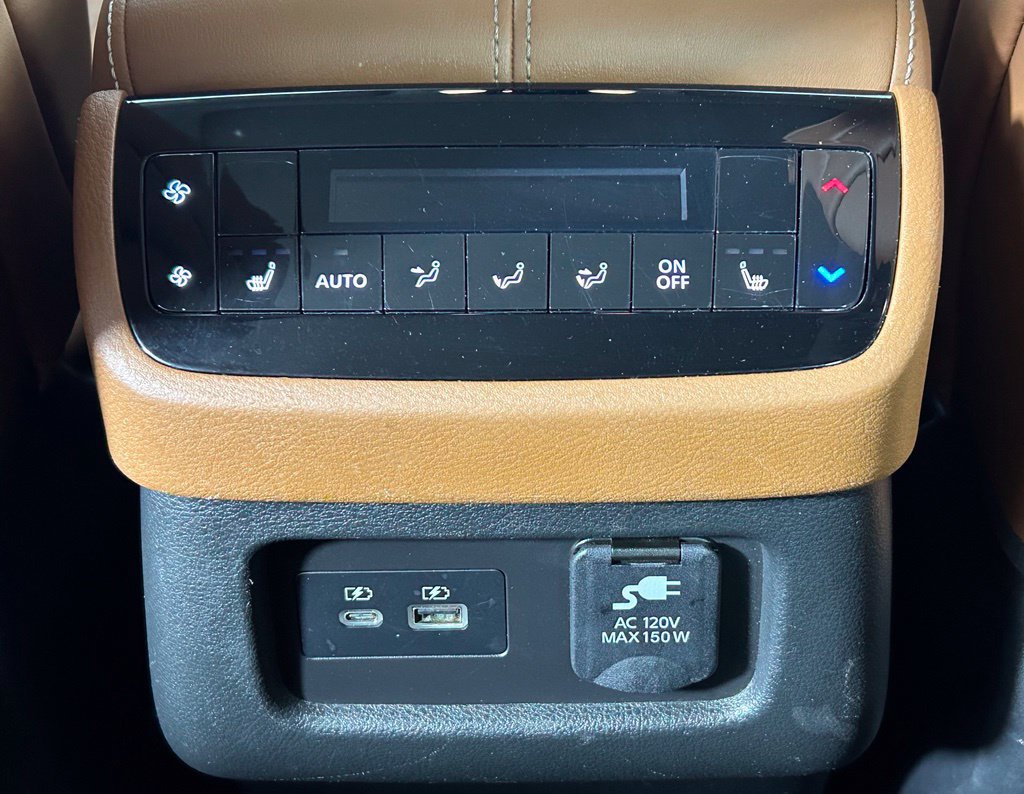 Used 2023 INFINITI QX60 Sensory w/ Vision Package AWD/4WD image 19