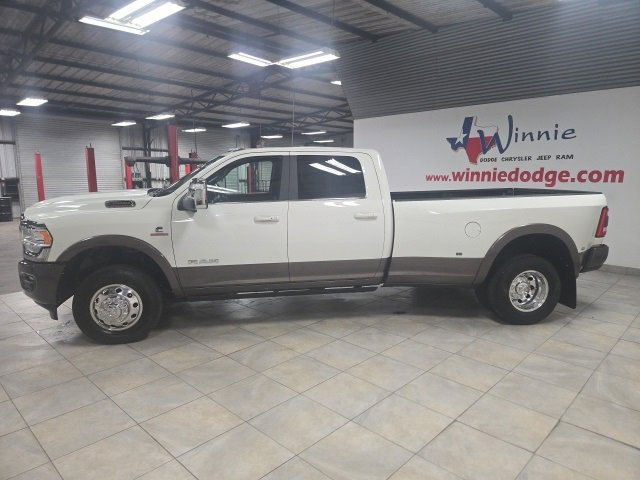 Used 2024 RAM 3500 Limited w/ Safety Group image 6