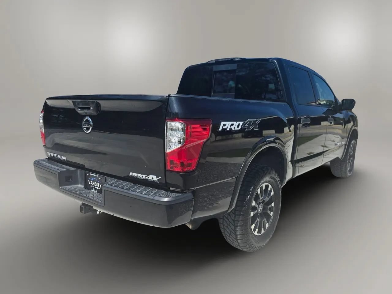 Used 2019 Nissan Titan PRO-4X AWD/4WD image 7