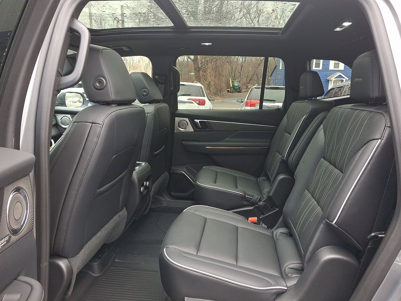 New 2026 Buick Enclave Avenir w/ Super Cruise Package image 11