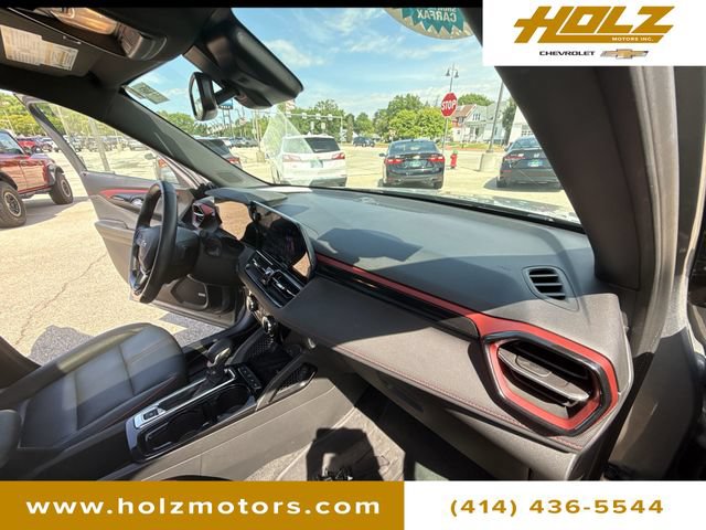 Certified 2024 Chevrolet TrailBlazer RS w/ Convenience Package AWD/4WD image 30